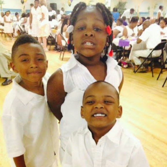 Meet your Posher, Jeonne - Picture 1 of 1